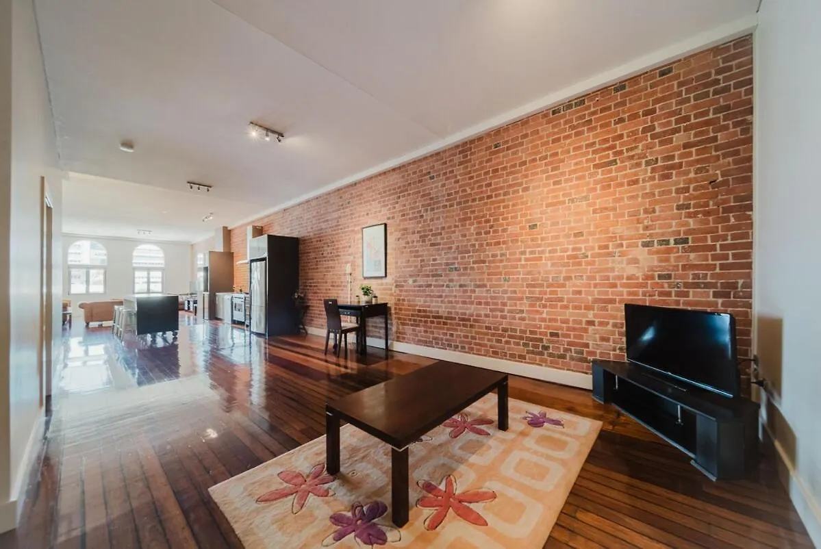 Flinders 2 Bed Unit Apartment Strand! Townsville